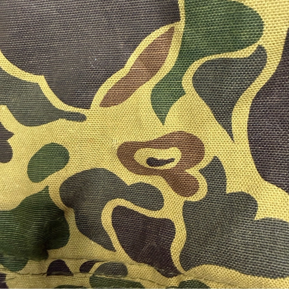 Camouflage Button-Up Vest - Picture 6 of 6